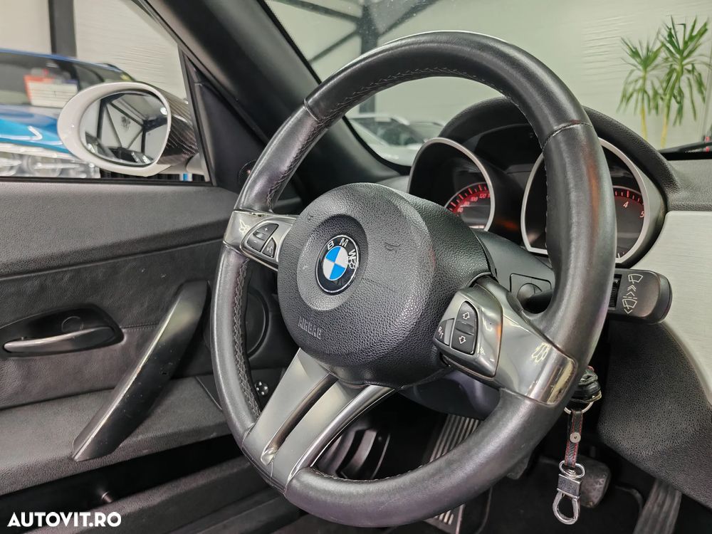 BMW Z4 2.5i - 16