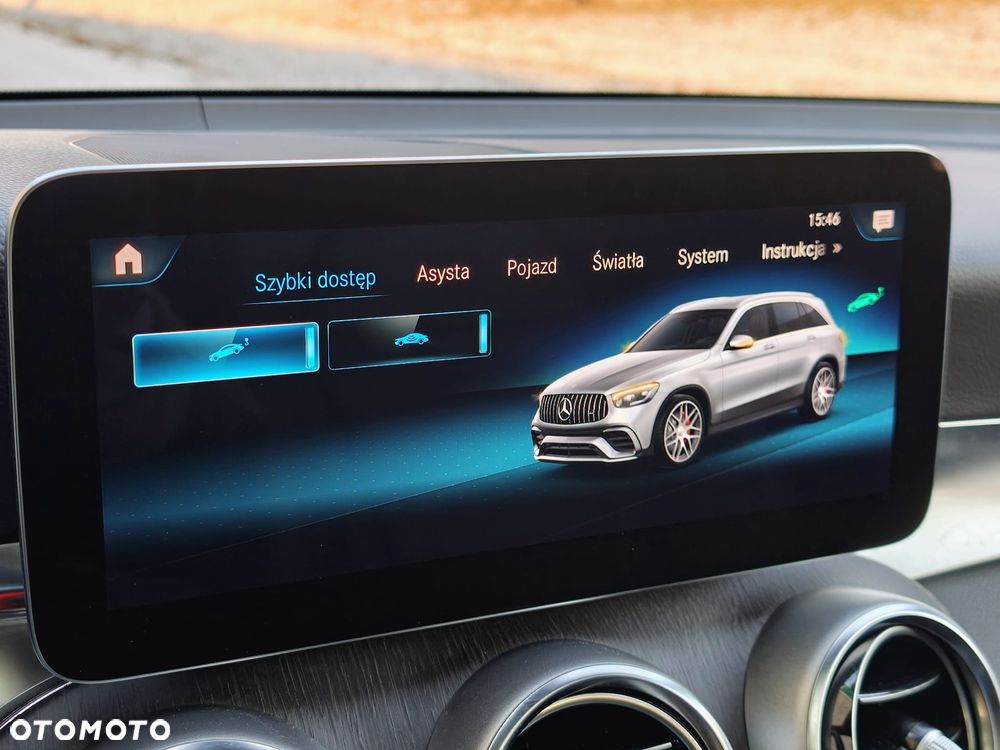 Mercedes-Benz GLC - 22