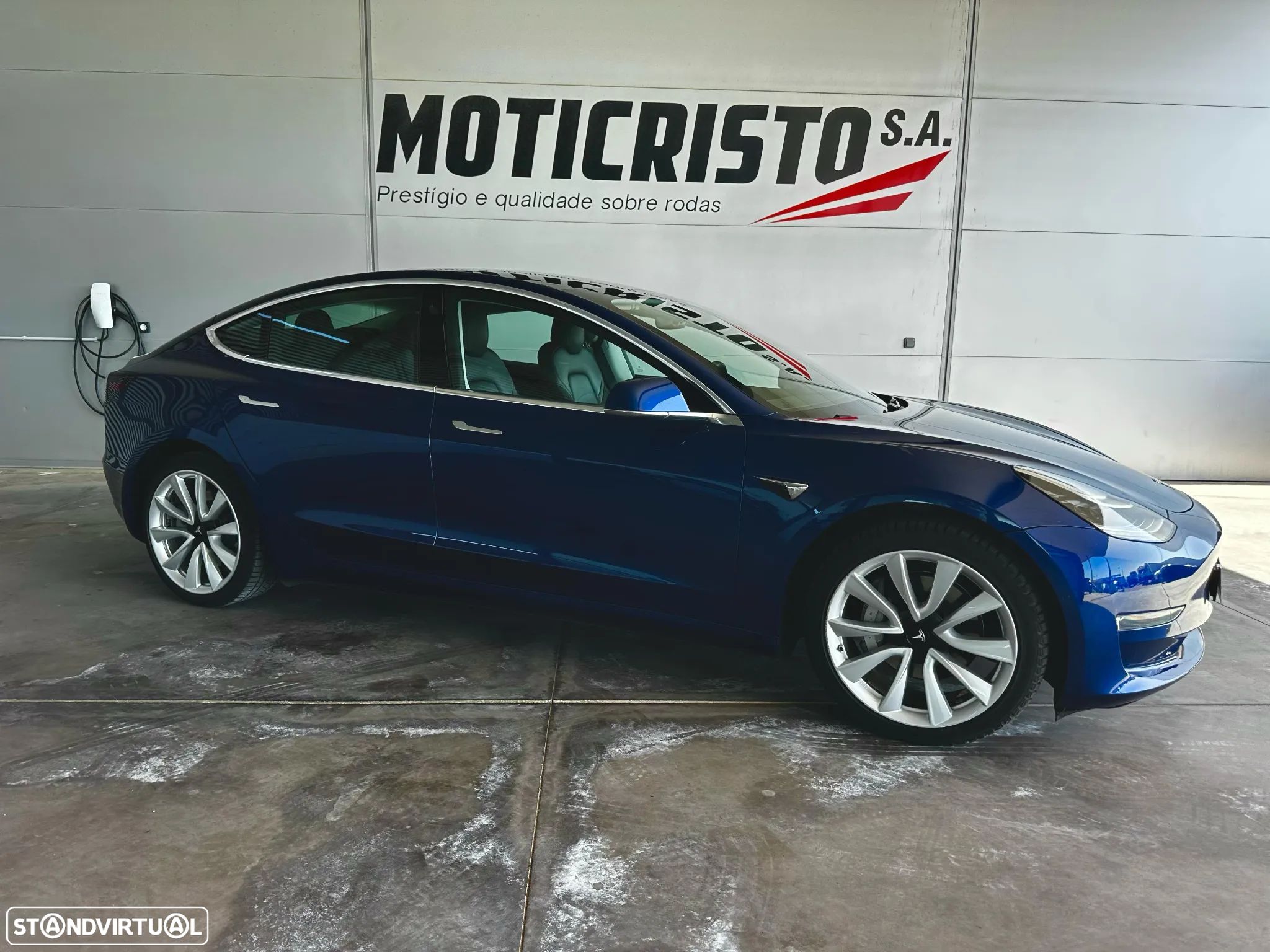 Tesla Model 3 Long Range AWD Dual Motor - 1