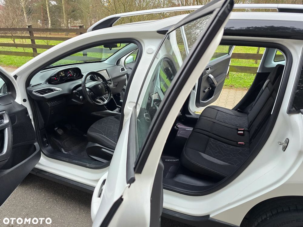 Peugeot 2008 BlueHDi 100 STOP & START Style - 18