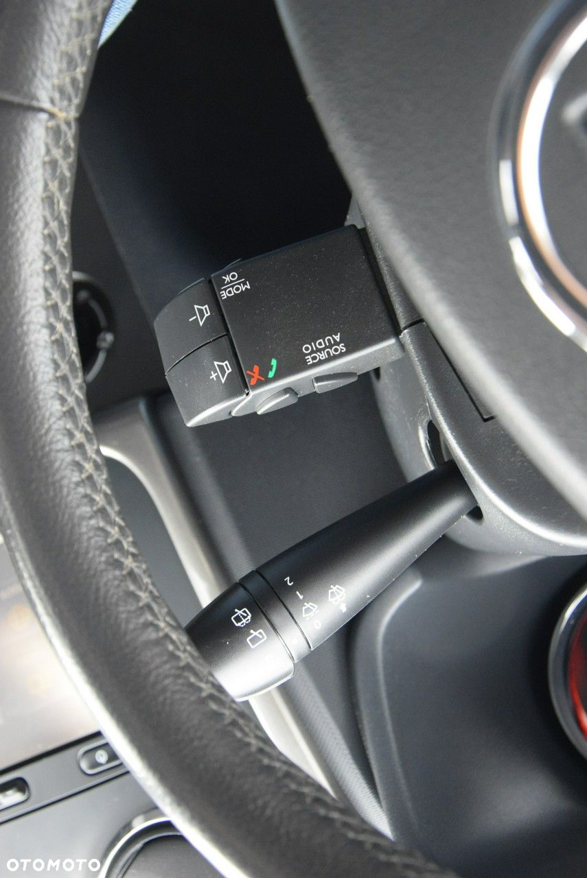 Dacia Sandero Stepway TCe 90 (S&S) Prestige - 22