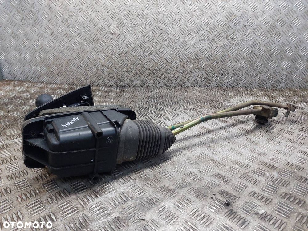 LEWAREK ZMIANY BIEGÓW + DRĄŻEK AUDI A4 B6 2.0 20V ALT MANUAL 8E0711025 - 7