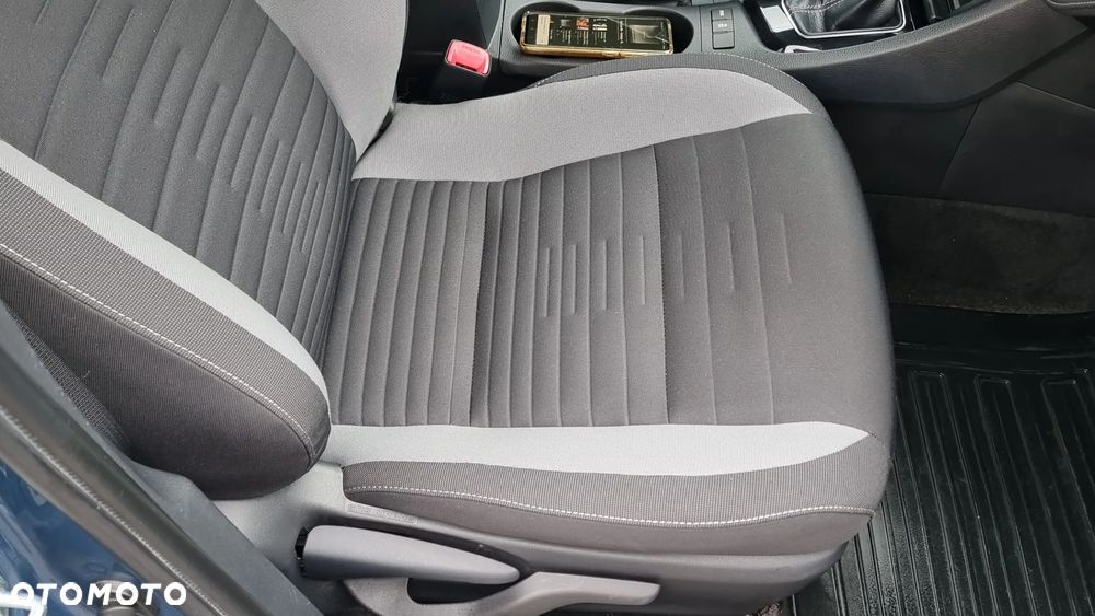 Toyota Auris 1.6 Premium MS - 27