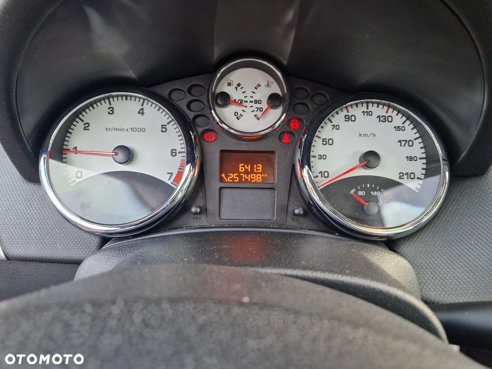 Peugeot 207 1.6 VTi Premium - 6