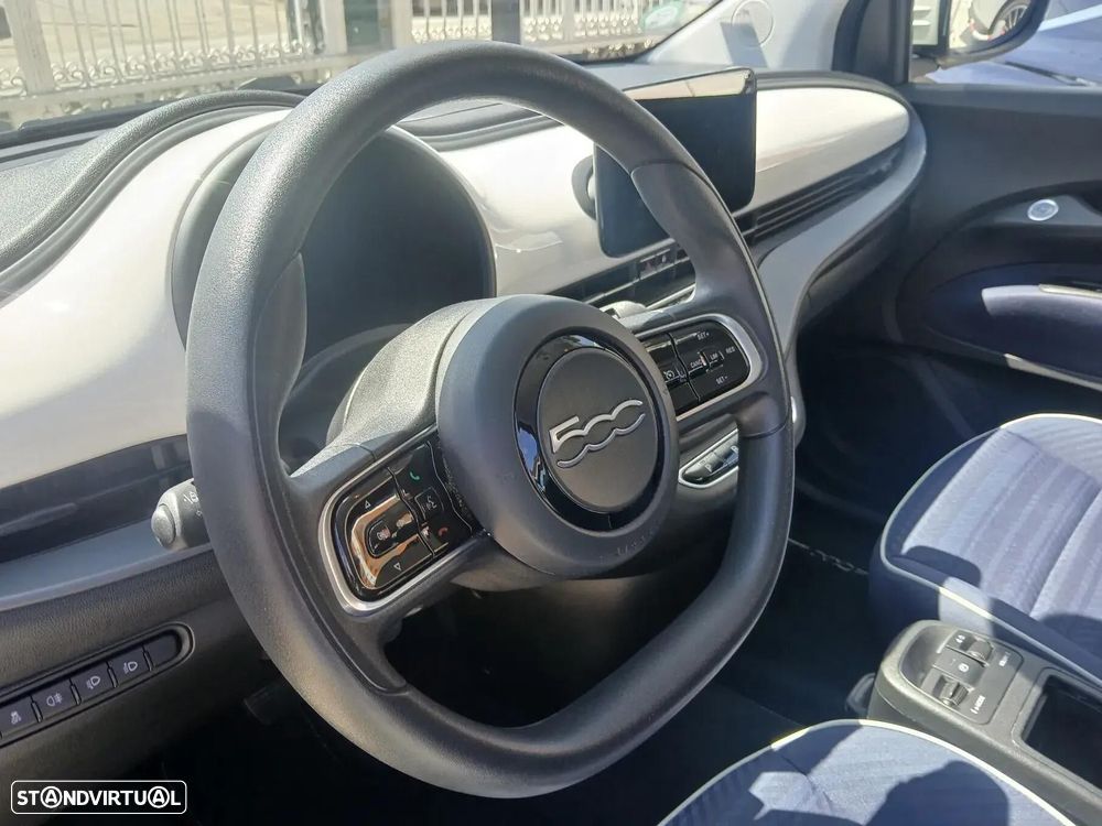 Fiat 500e 42kWh Pop — fotografia 14
