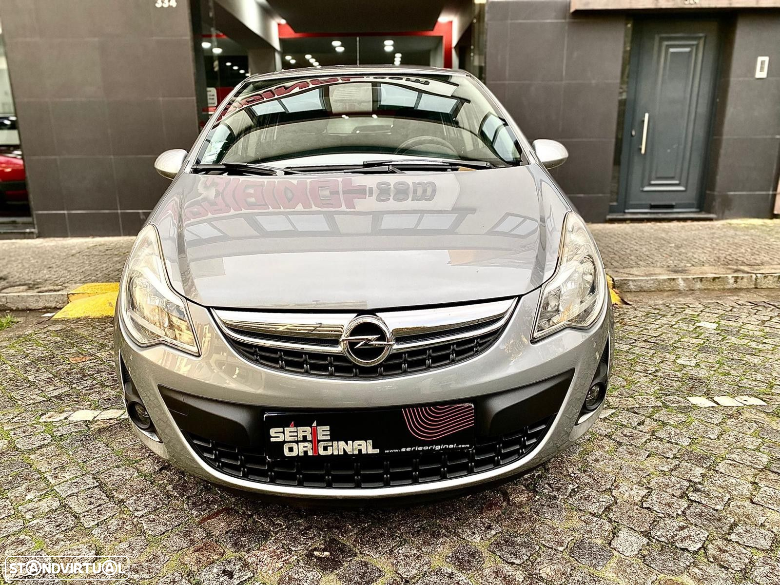 Opel Corsa 1.2 Cosmo Easytronic - 3