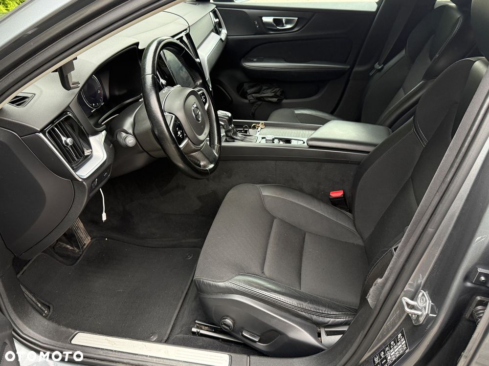 Volvo V60 Cross Country - 7
