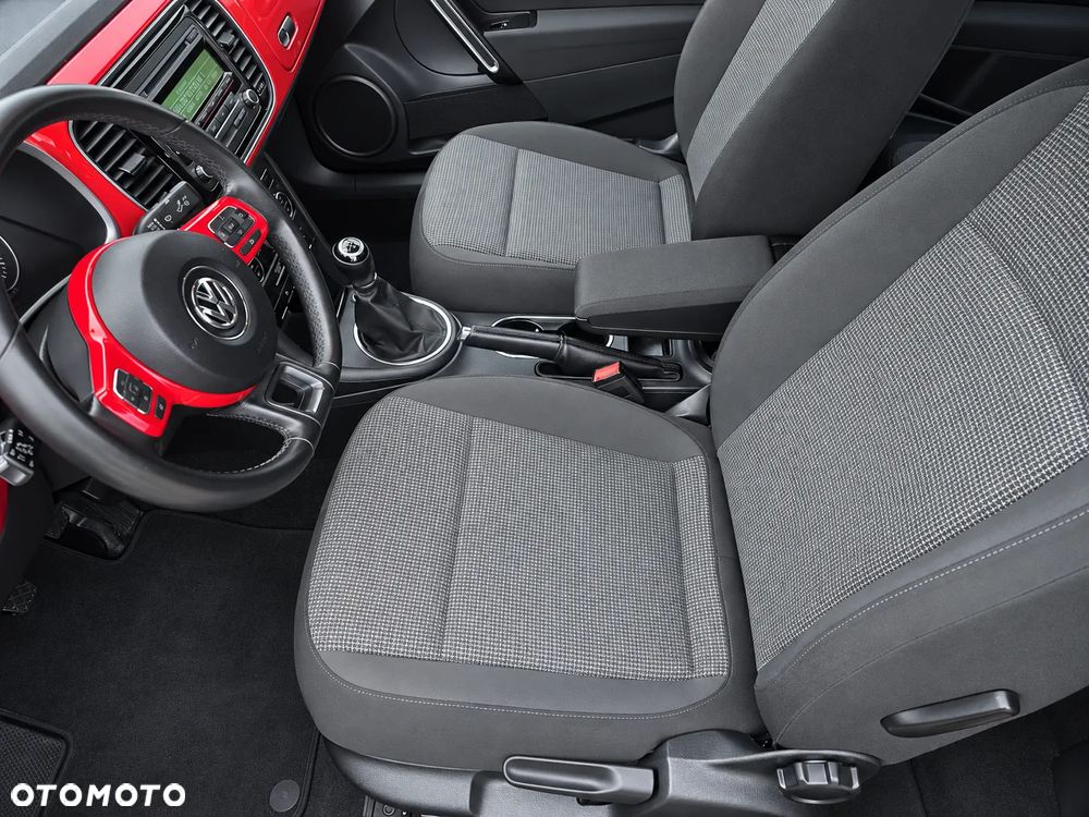 Volkswagen Beetle 1.6 TDI DPF Exclusive Design - 12
