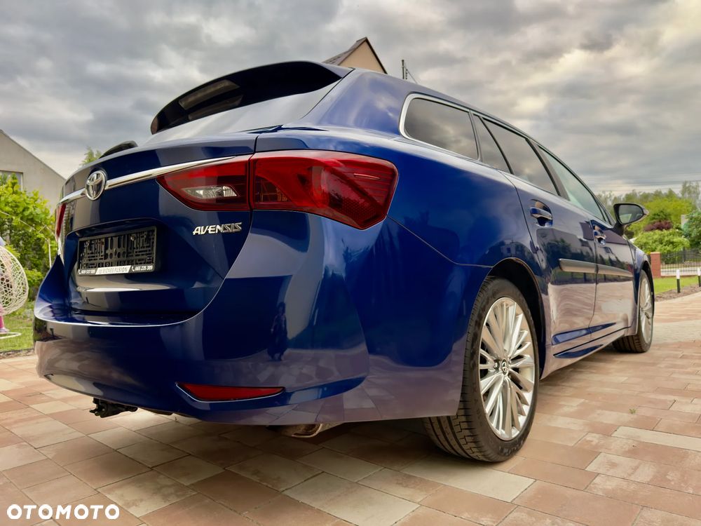 Toyota Avensis 1.8 Premium - 15