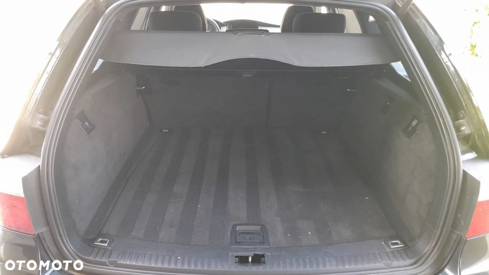 BMW Seria 5 520d Touring Edition Fleet - 10