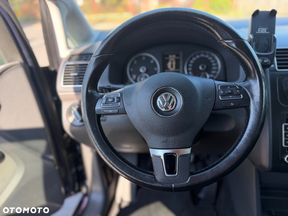 Volkswagen Touran 2.0 TDI DPF Comfortline - 14
