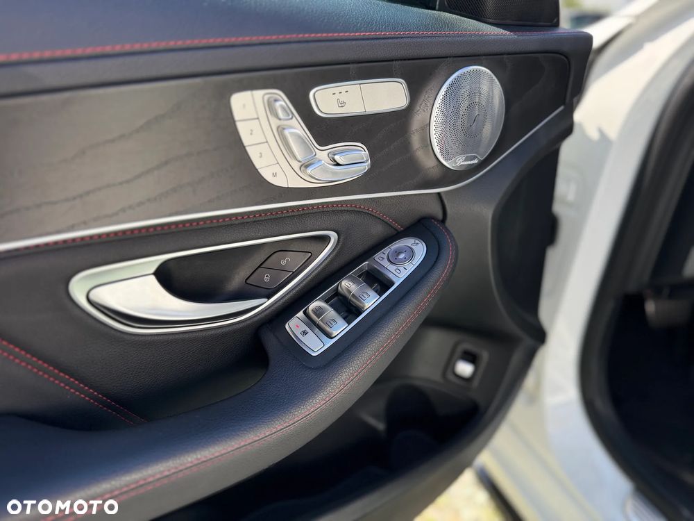 Mercedes-Benz Klasa C AMG 43 4Matic T 9G-TRONIC - 20