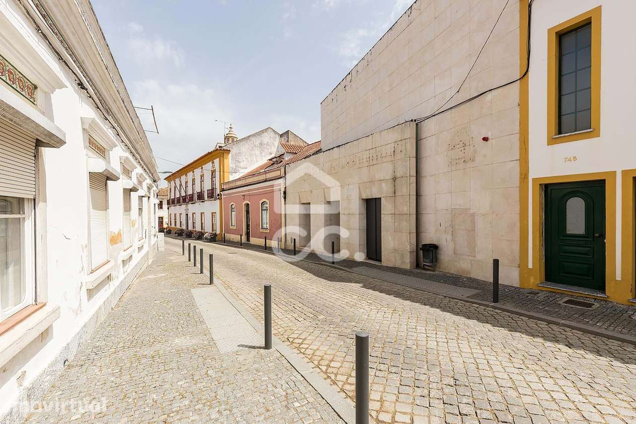Edifício de Serviços de 336 m² c/ Dois Pisos | Cuba, Beja - Grande imagem: 2/26