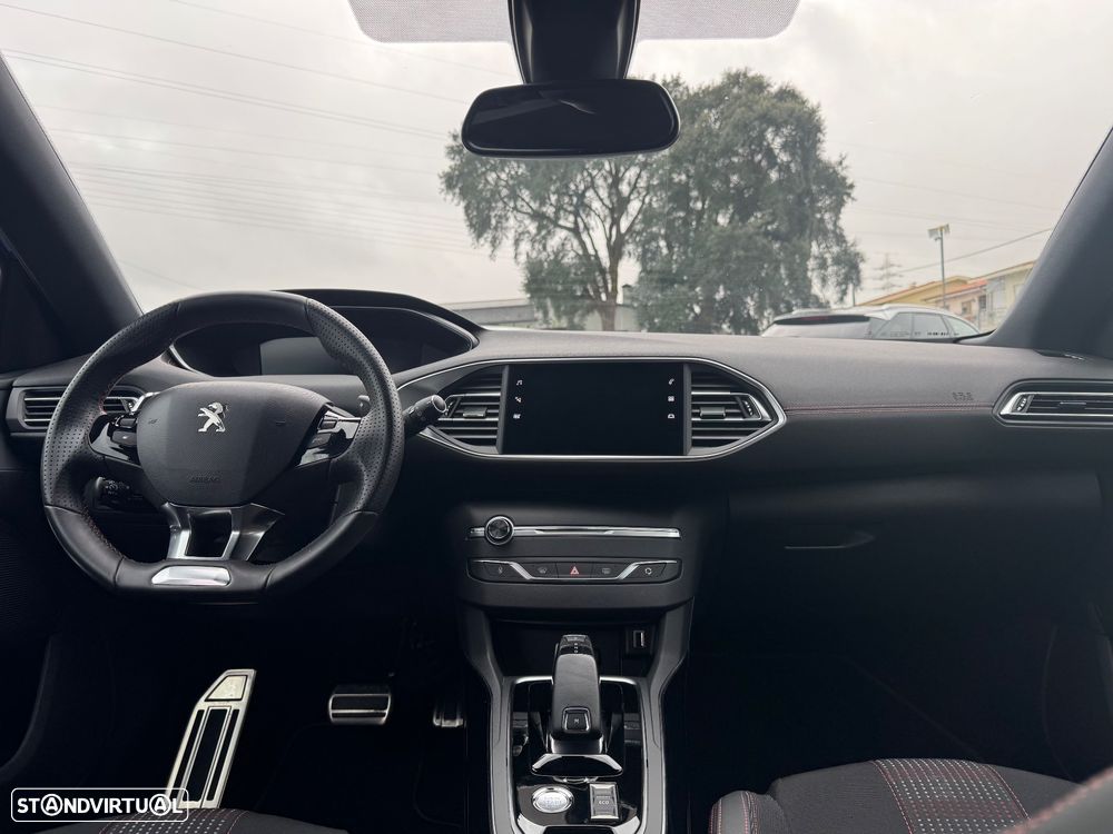 Peugeot 308 PureTech 130 GPF EAT8 Stop & Start GT - 6