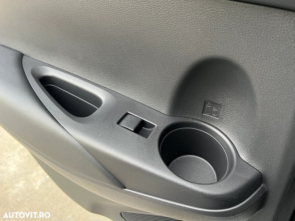 Toyota Corolla Cross 1.8I 2WD Active - 17