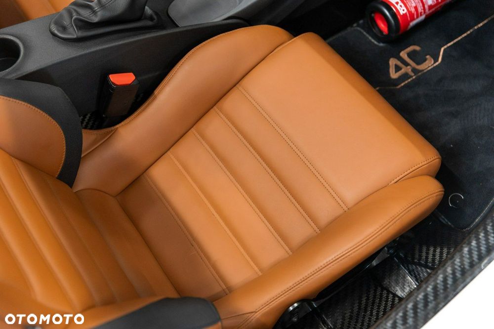 Alfa Romeo 4C - 36