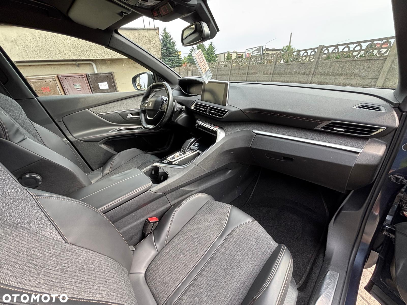 Peugeot 5008 1.6 BlueHDI Active S&S EAT6 - 33