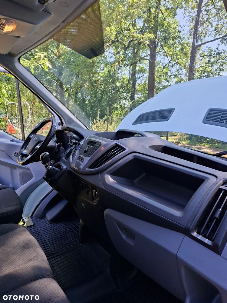 Ford Transit - 32
