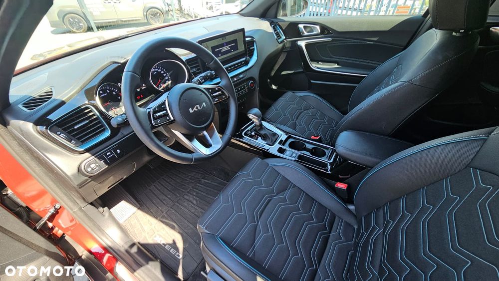 Kia XCeed 1.6 T-GDI Tribute DCT - 11