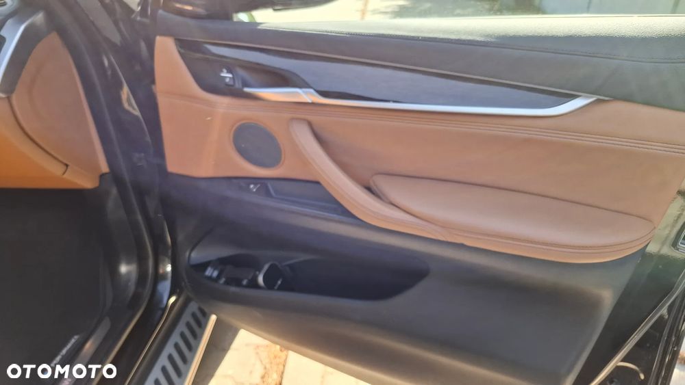 BMW X6 35i xDrive - 28