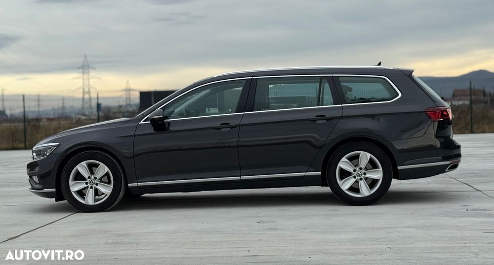Volkswagen Passat Variant 2.0 TDI SCR BlueMotion Highline - 12