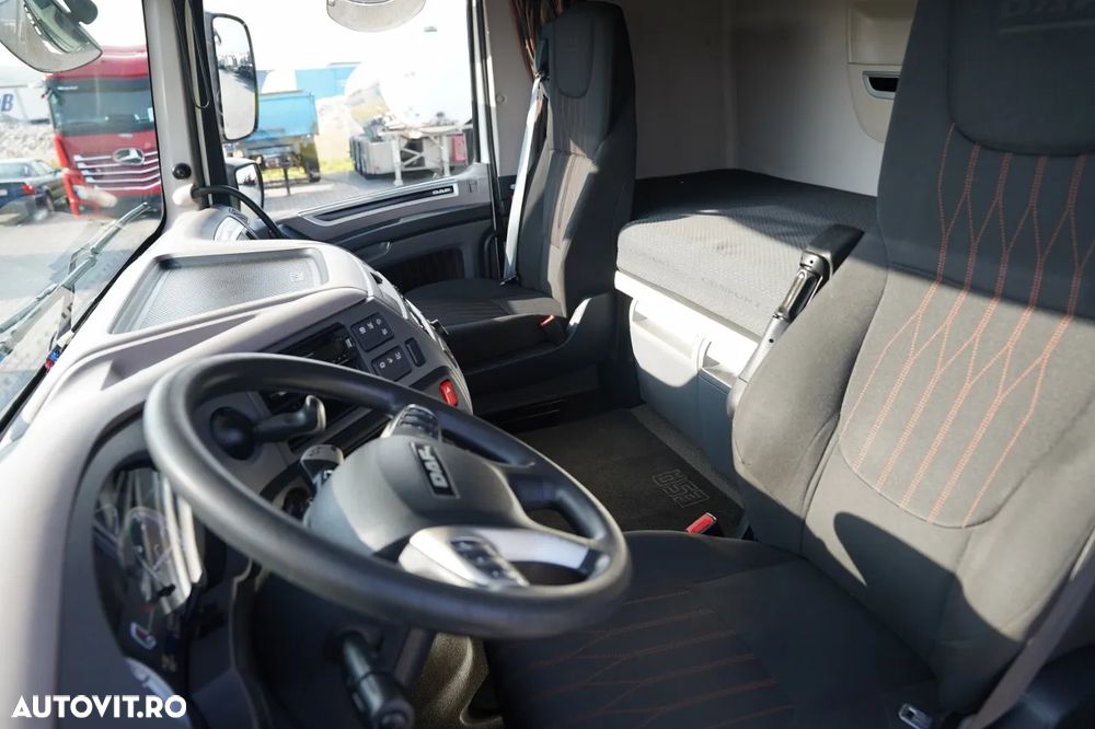 DAF DAF XF 530 / ZESTAW TANDEM / 120 M3 / PRZEJAZDOWY / 6x2 / FIRANKA / 7,75 M + 7,7 M / OŚ PODNOSZONA / DACH PODNOSZONY / -  ROK PRODUKCJI: 2021 DATA I REJESTRACJI: 31.03.2021 PRZEBIEG: 615 000 KM -  EURO 6 AUTOMATYCZNA SKRZYNIA BIEGÓW KLIMATYZACJA TEMP - 33