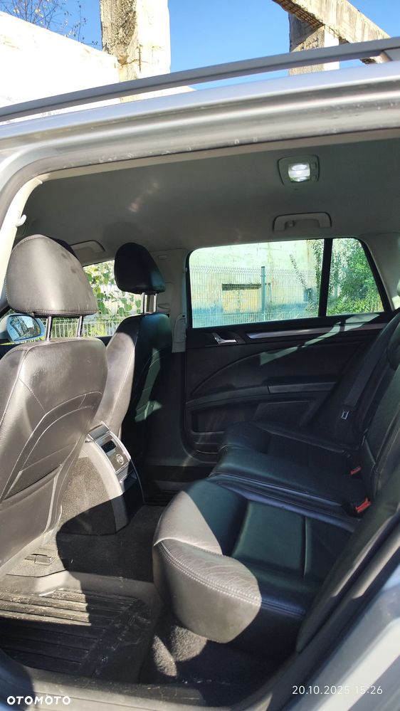 Skoda Superb Combi 2.0 TDI Ambition - 14