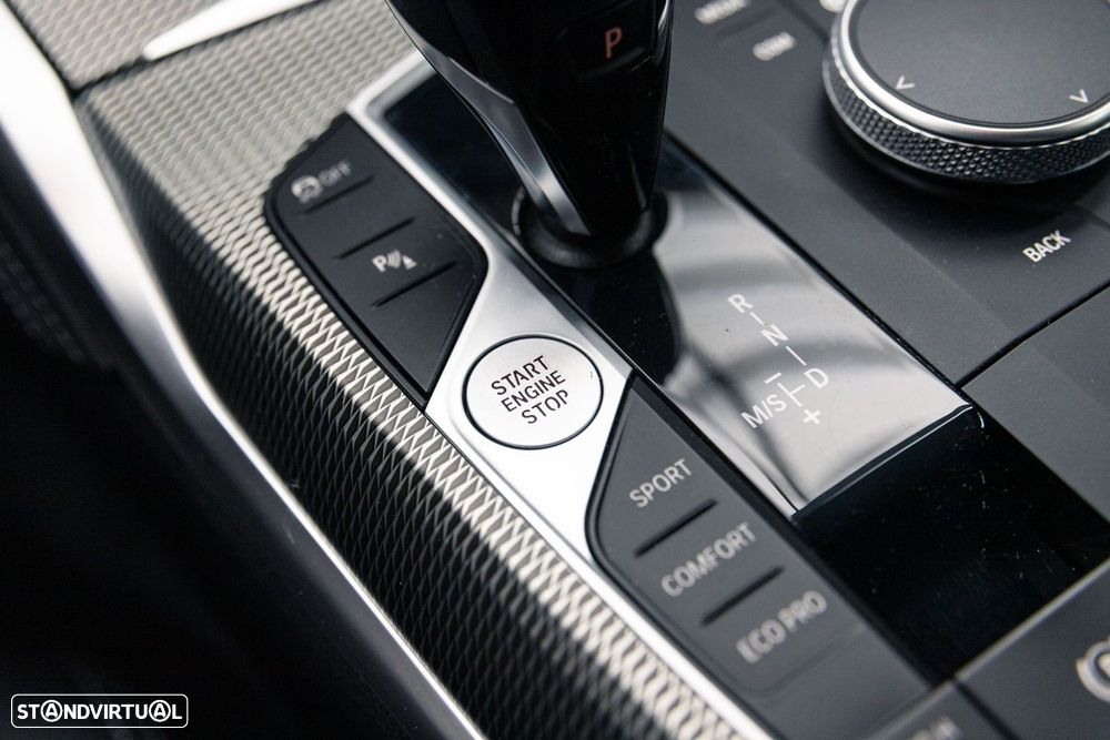 BMW 420 d Desportiva M Auto - 43