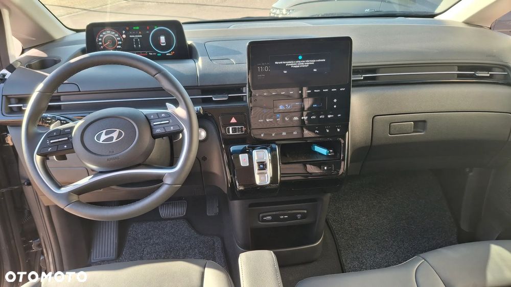 Hyundai Staria 1.6 T-GDI HEV Smart VIP - 20