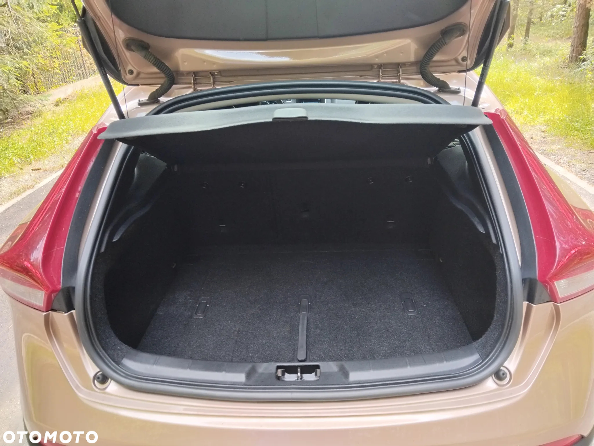Volvo V40 T5 Geartronic Summum - 5