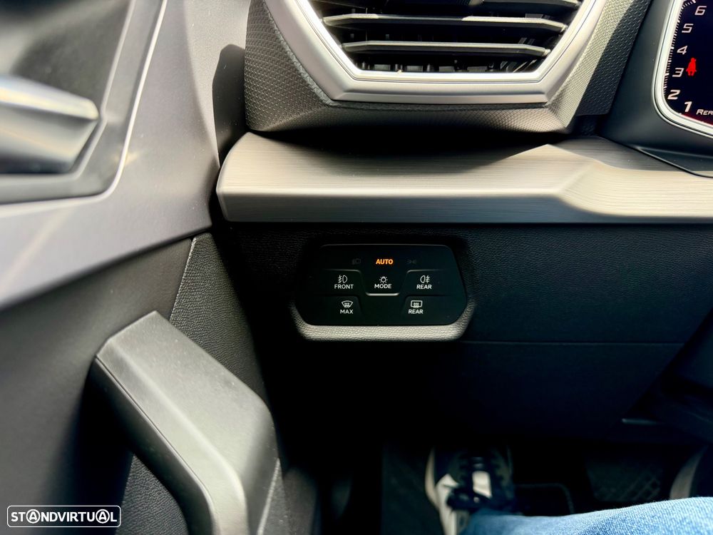 SEAT Leon 1.5 eTSI FR DSG - 18