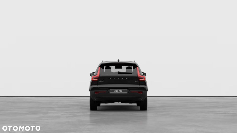 Volvo XC 40 B3 Ultra Dark - 4