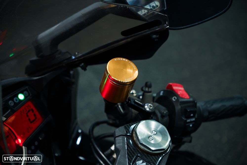 Suzuki GSX-R L0 - 9