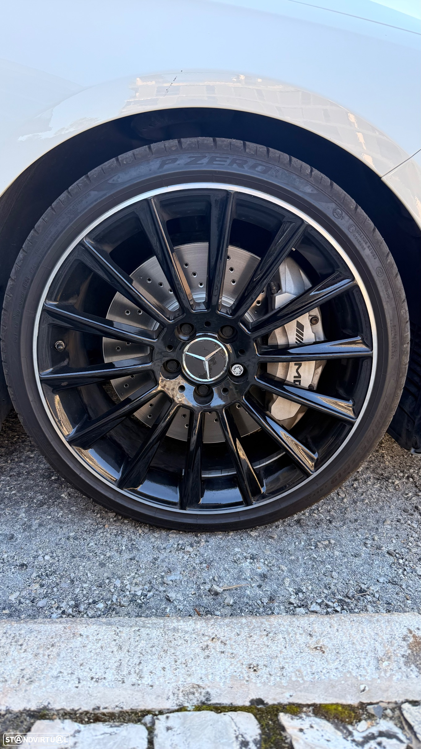 Mercedes-Benz A 35 AMG 4Matic Speedshift DCT 8G Line Advanced Plus - 4