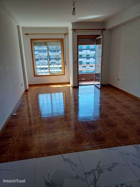 Alugo T1 - Vila Nova de Famalicão - Grande imagem: 4/9