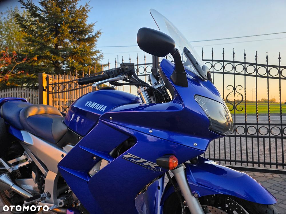 Yamaha FJR - 4