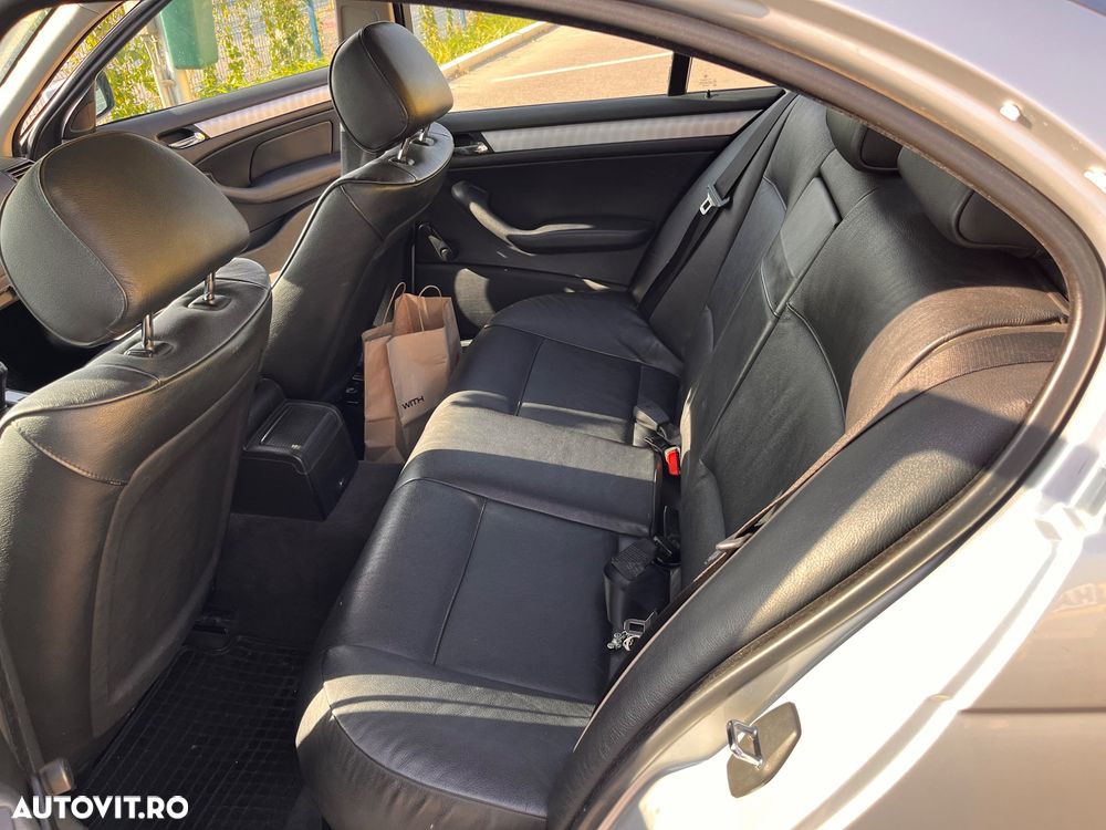 BMW Seria 3 318td - 9
