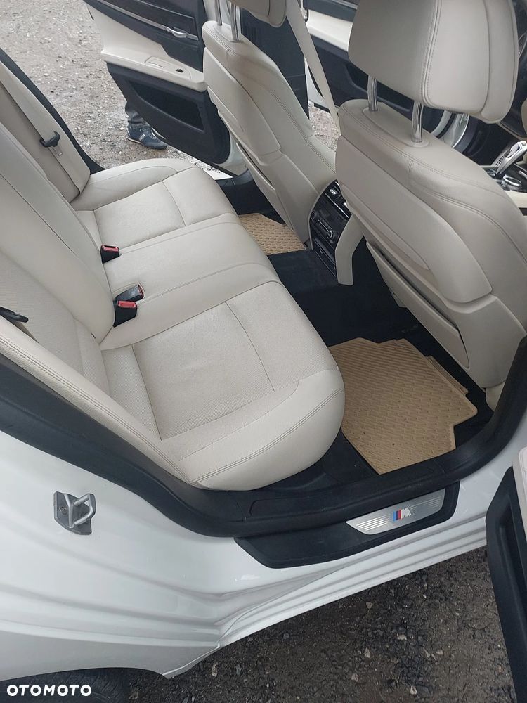 BMW Seria 7 740i - 10