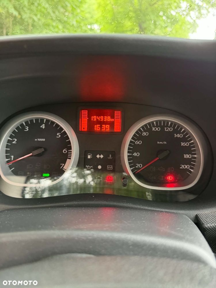 Dacia Duster 1.6 Laureate - 12