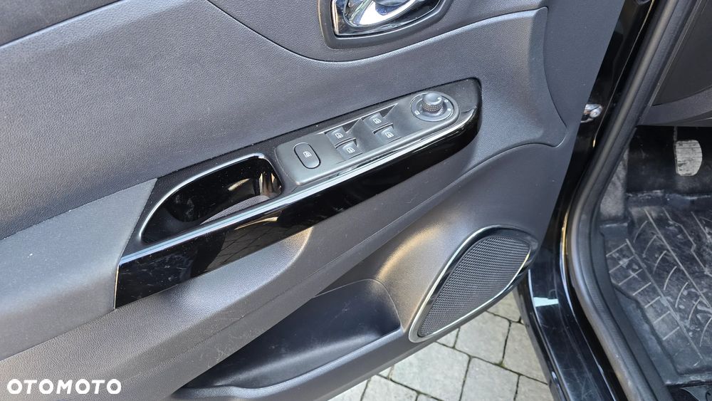 Renault Captur 0.9 Energy TCe Intens EU6 - 27