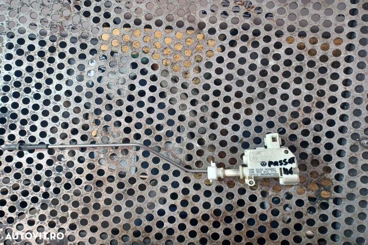 Motoras deschidere usita rezervor Volkswagen VW Passat B6  [din 2005 pana  2010] seria Sedan 4-usi - 1