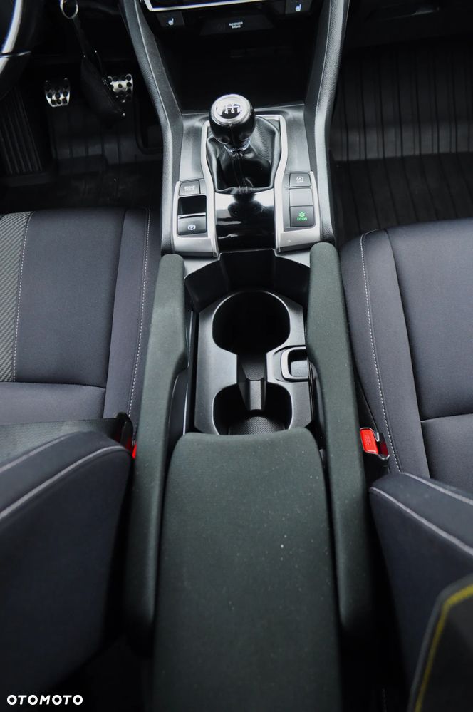 Honda Civic 1.5 i-VTEC Turbo Sport - 26