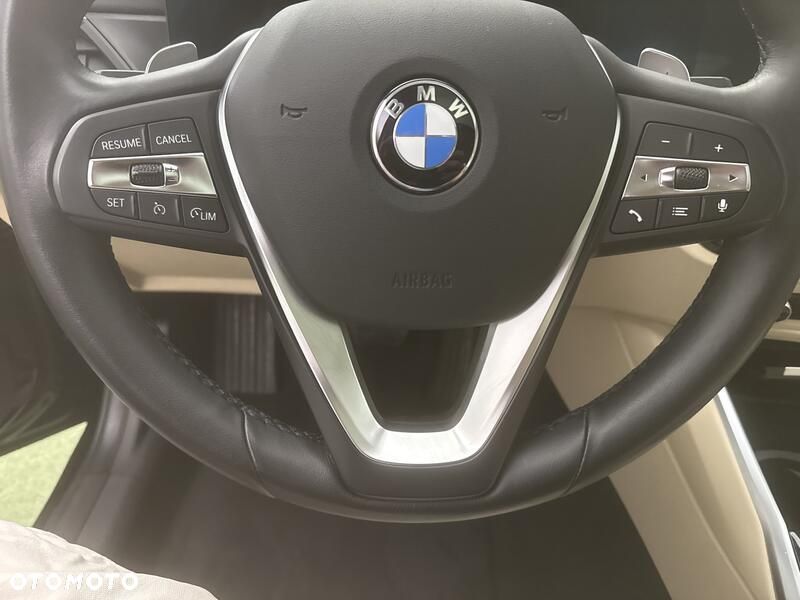 BMW Seria 3 320i - 14