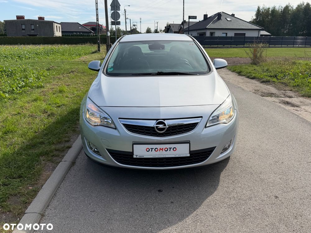 Opel Astra 1.7 CDTI Cosmo - 2