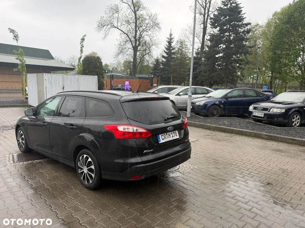 Ford Focus 1.0 EcoBoost Trend Sport - 3
