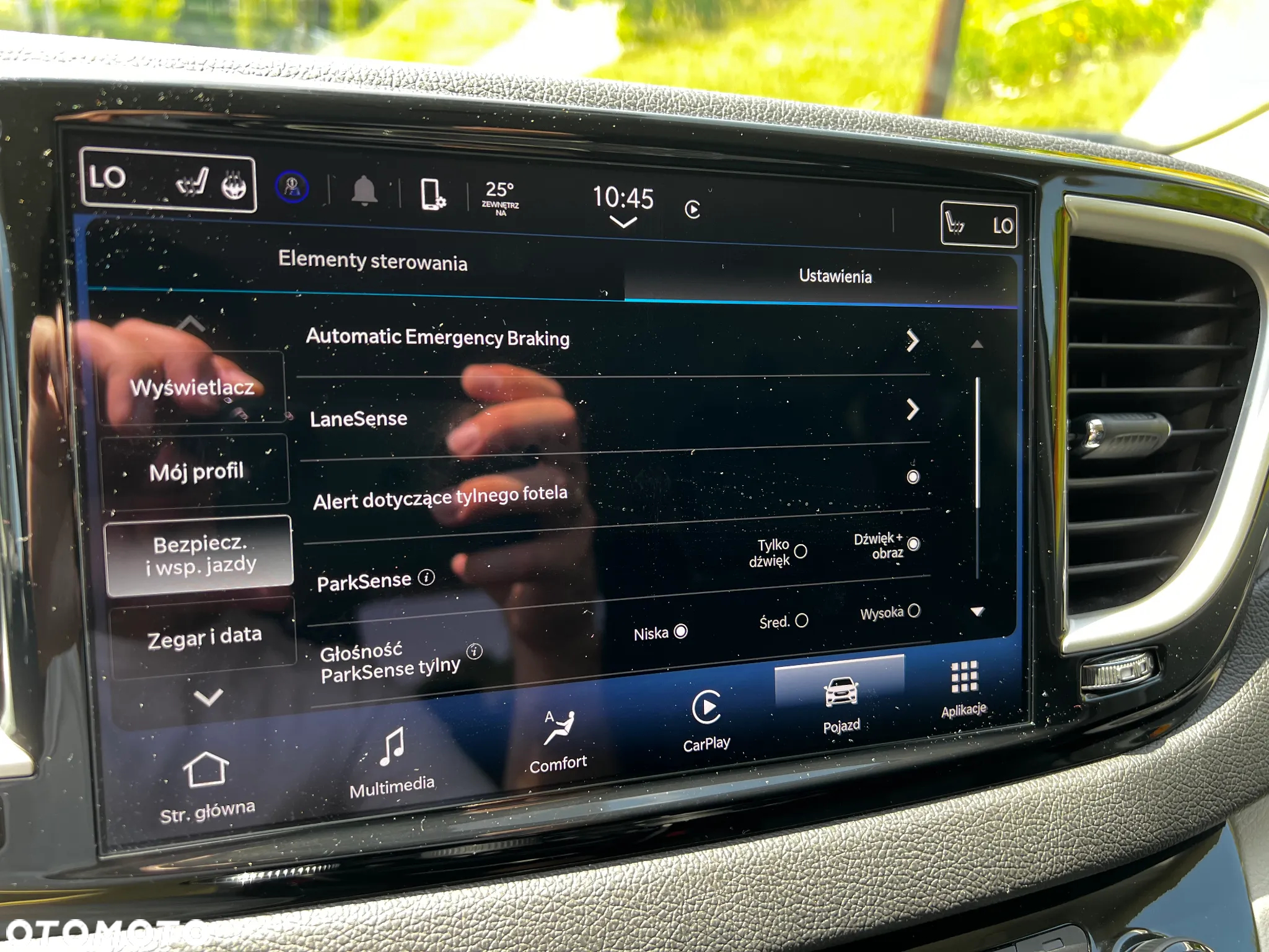 Chrysler Pacifica - 17