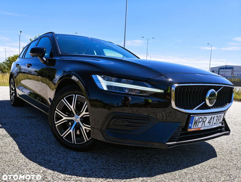 Volvo V60 B3 B Essential - 1