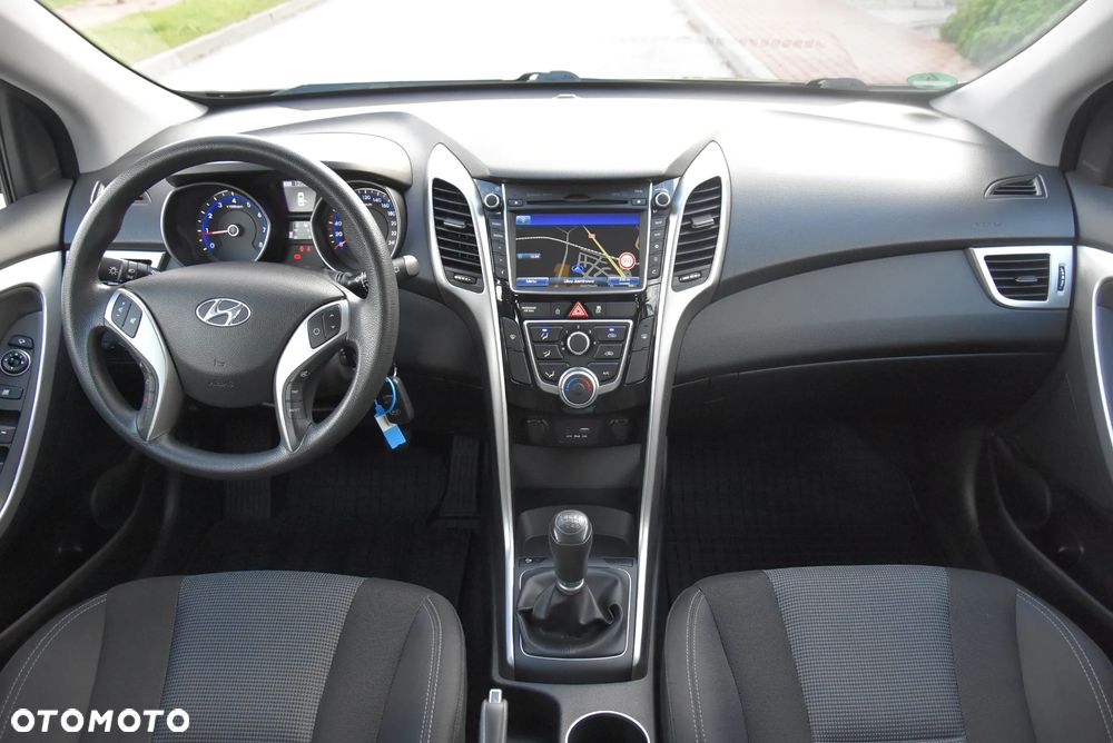 Hyundai i30 blue 1.4 Classic Navigation - 22