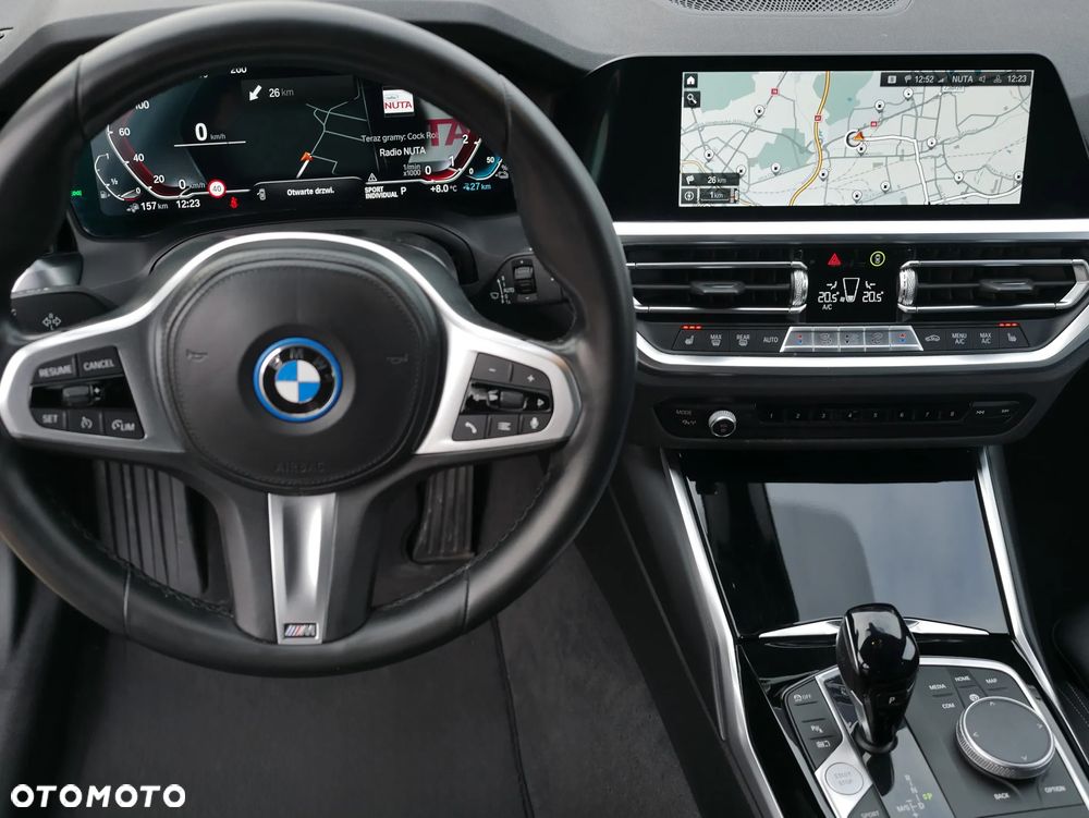 BMW Seria 3 330e Sport Line - 16