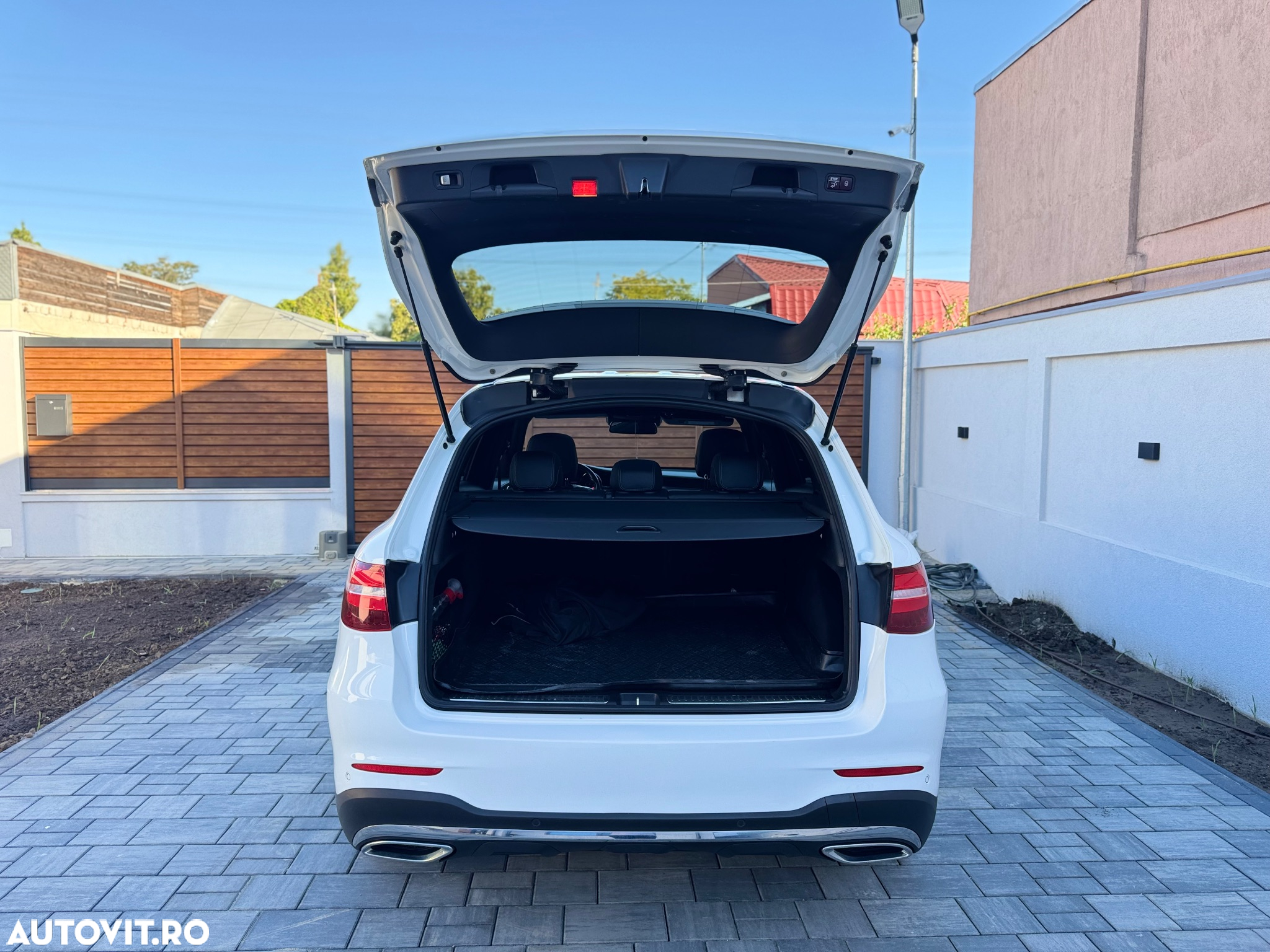 Mercedes-Benz GLC 250 d 4MATIC - 10